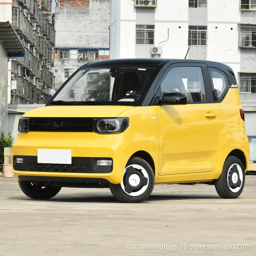 الشركة المصنعة الصينية الشهيرة EV Car Wuling Hongguang Mini 4 مقاعد